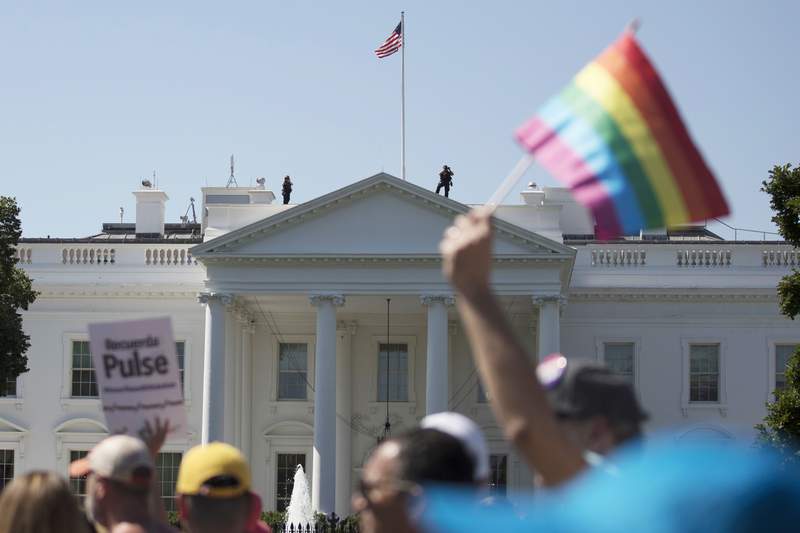 Estados Unidos protegerá a gays y transgéneros en el área de salud