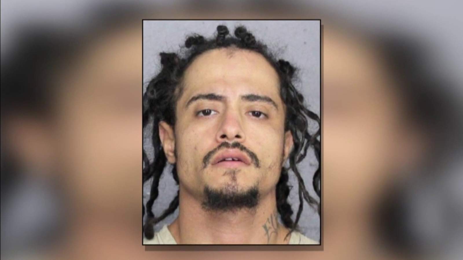 Man wanted for stealing from 40+ stores up and down South Florida, detectives say
