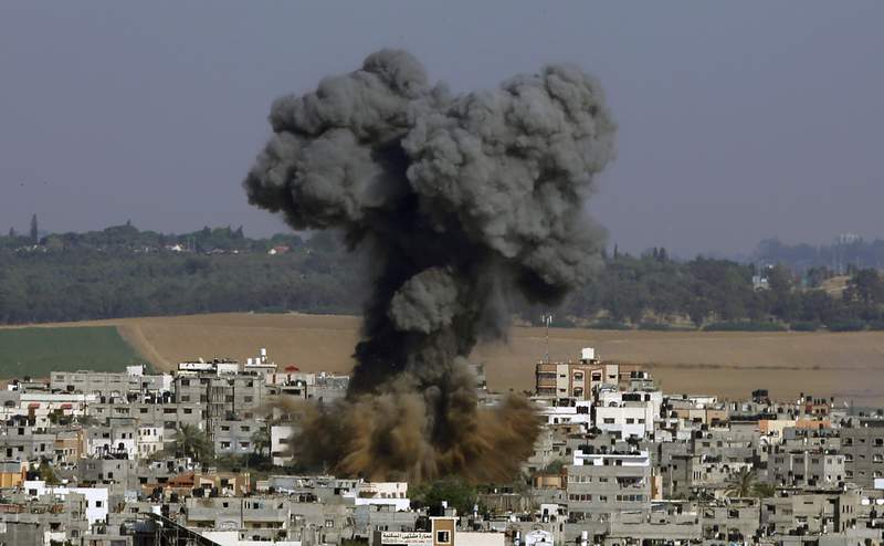 Israel bombardea la Franja de Gaza, matando a 26 personas