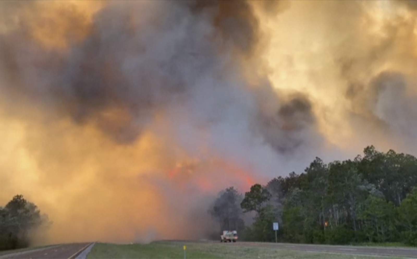 Hundreds evacuated as wildfires rage in Florida Panhandle