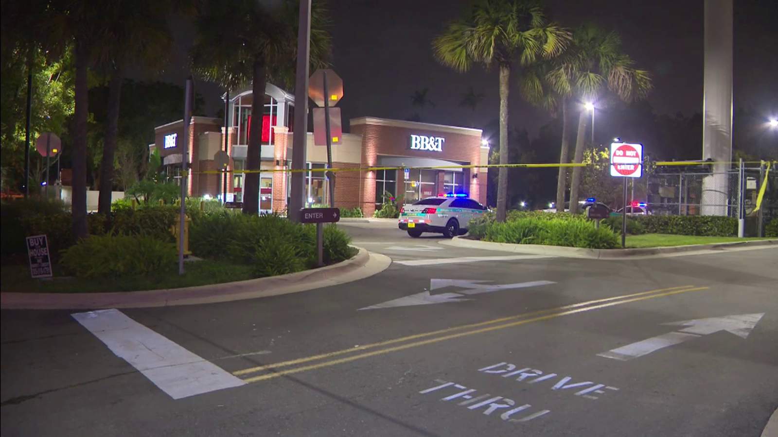Police: Man shoots, kills person who approached him at BB&T bank ATM in Kendall