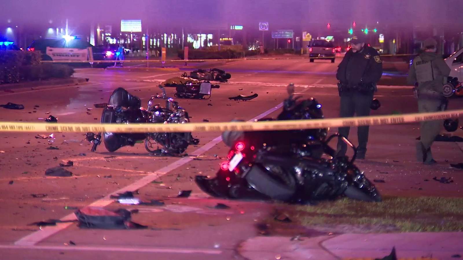 2 killed in early morning motorcycle crash in Pembroke Park