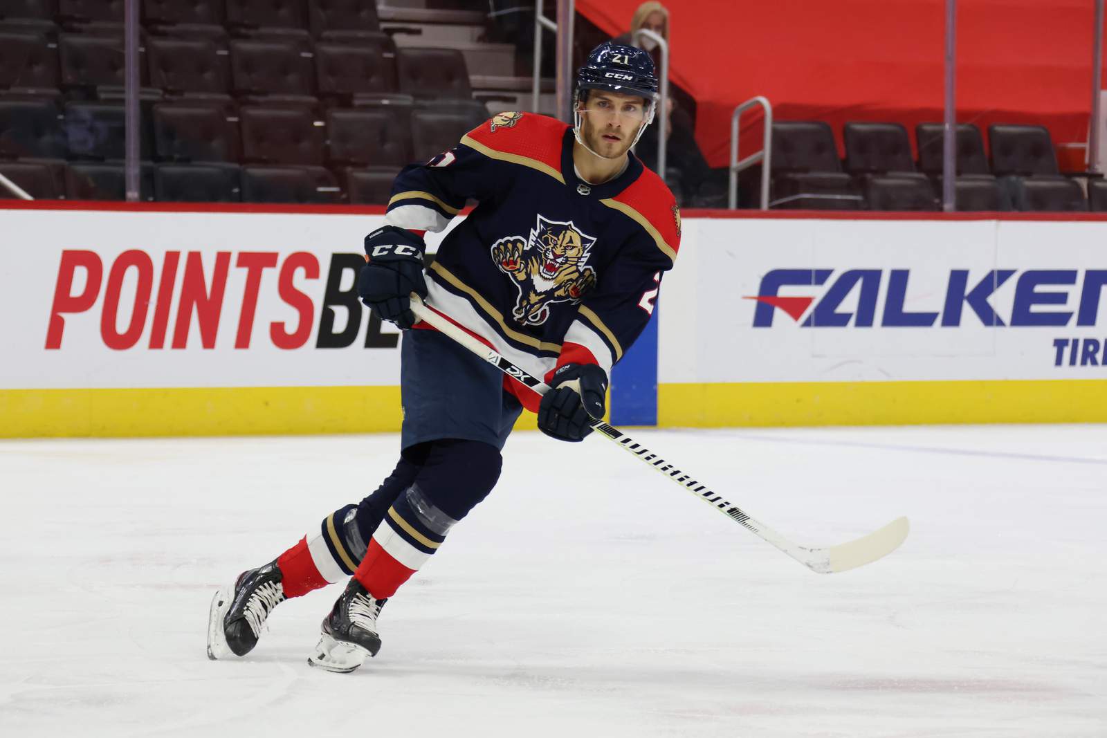 Wennberg scores first career hat trick as Panthers beat Blue Jackets 5-2 for fifth straight win