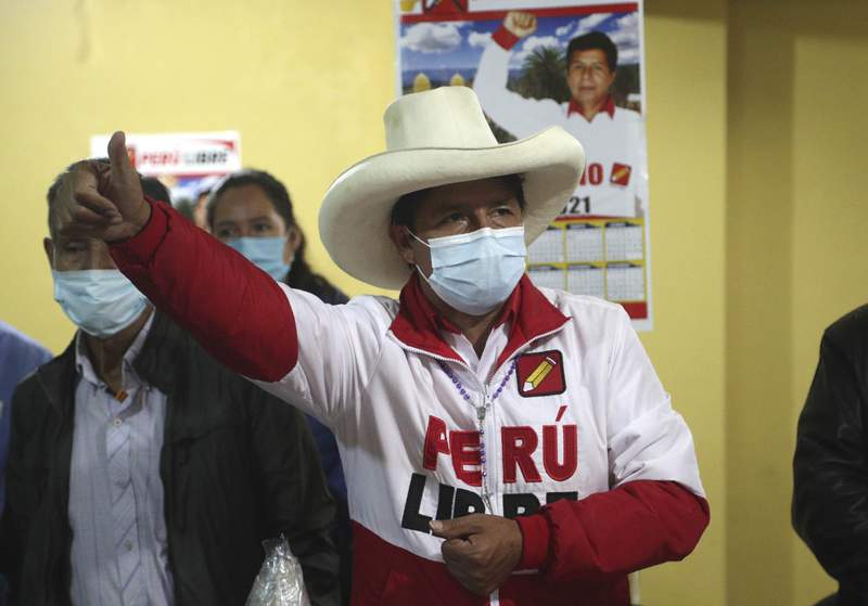 Candidato peruano marca distancia de gobierno de Venezuela