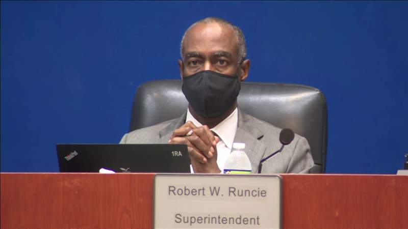 Broward schools superintendent Robert Runcie may walk away with $740,000+