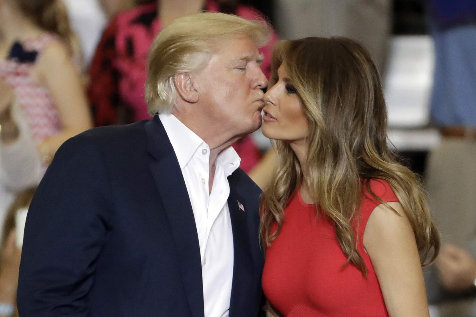 Book: First lady delayed 2017 move to DC to get new prenup