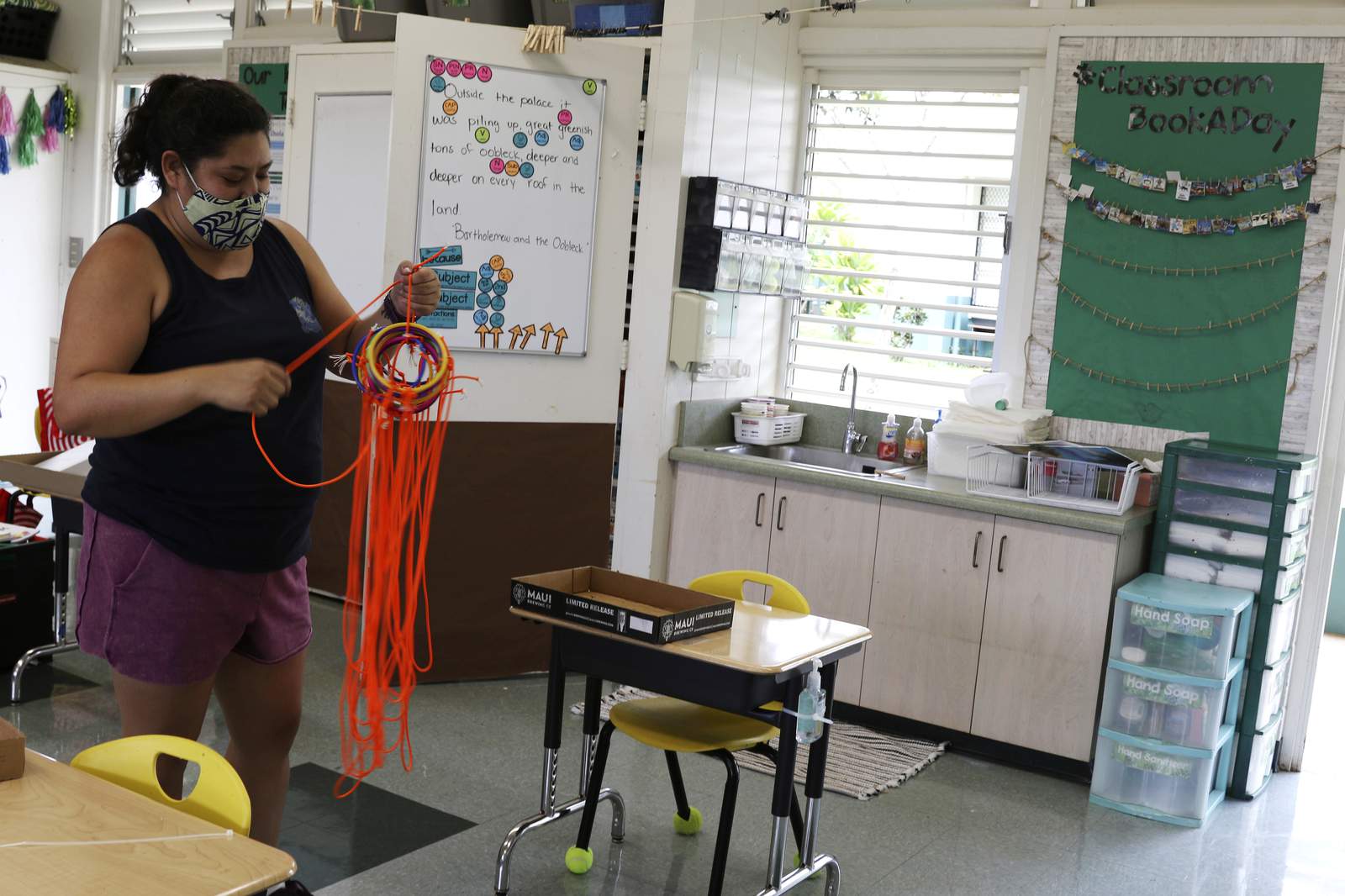 Despite fewer virus cases, Hawaii hesitant to open schools
