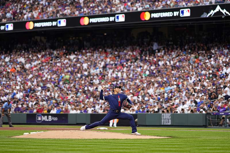 Ohtani becomes 1st 2-way All-Star with perfect 1st inning