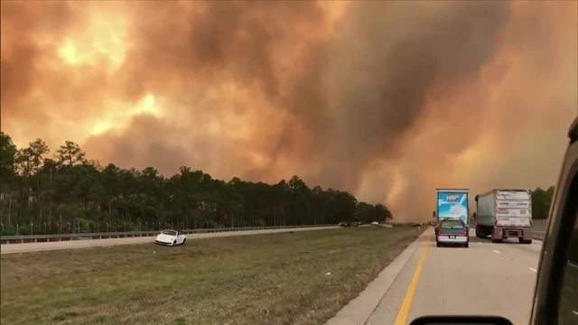 Collier County Brush Fire Spreads To 7 500 Acres