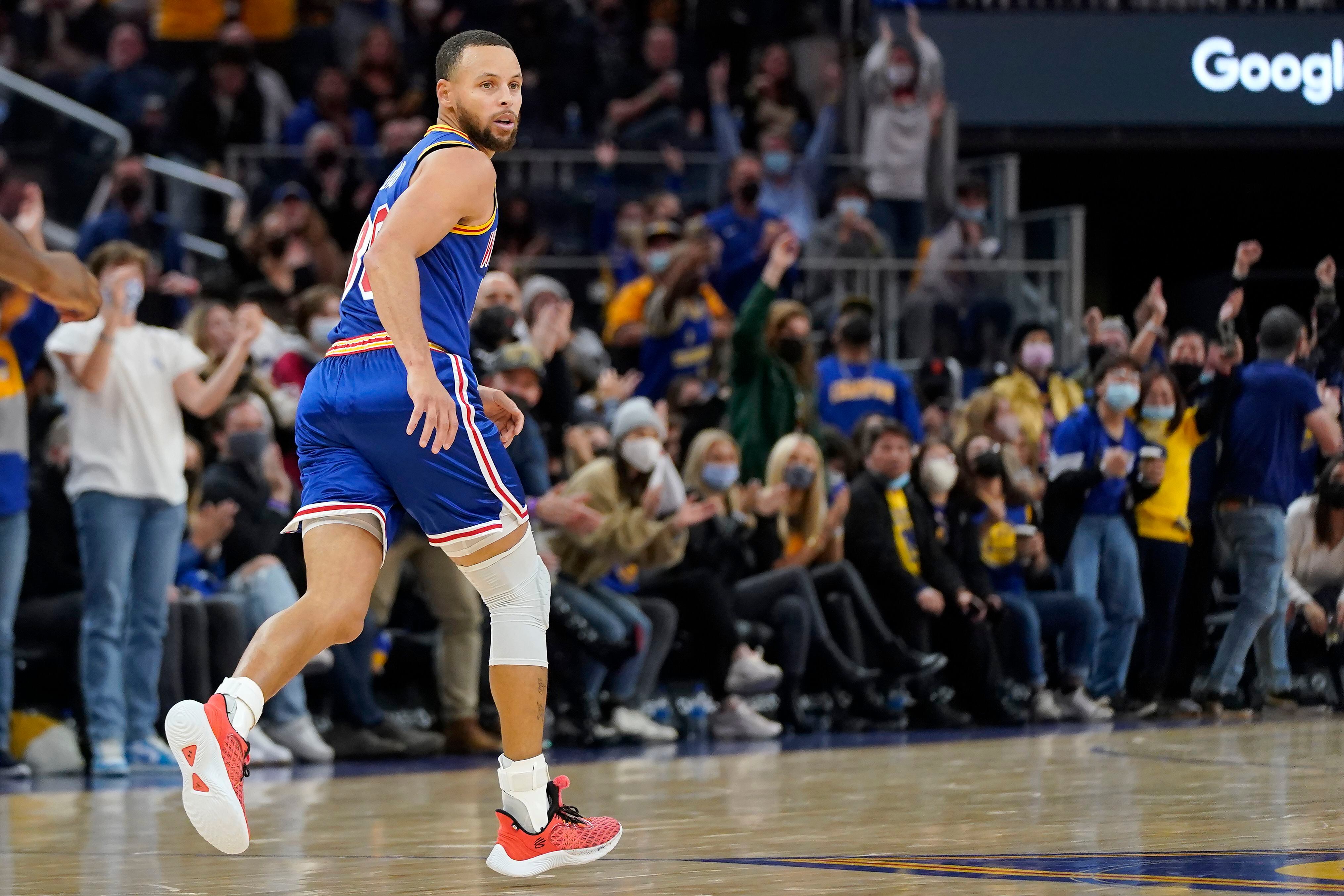 Steph outduels the Joker, Warriors edge out Nuggets, 113-102 - Golden State  Of Mind