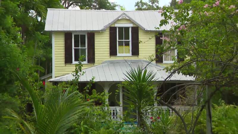 Residents of Coconut Grove hoping to save 112-year-old home from wrecking ball
