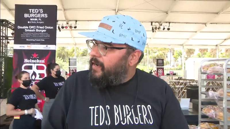 Ted shows off Miami way at SOBEWFF Burger Bash