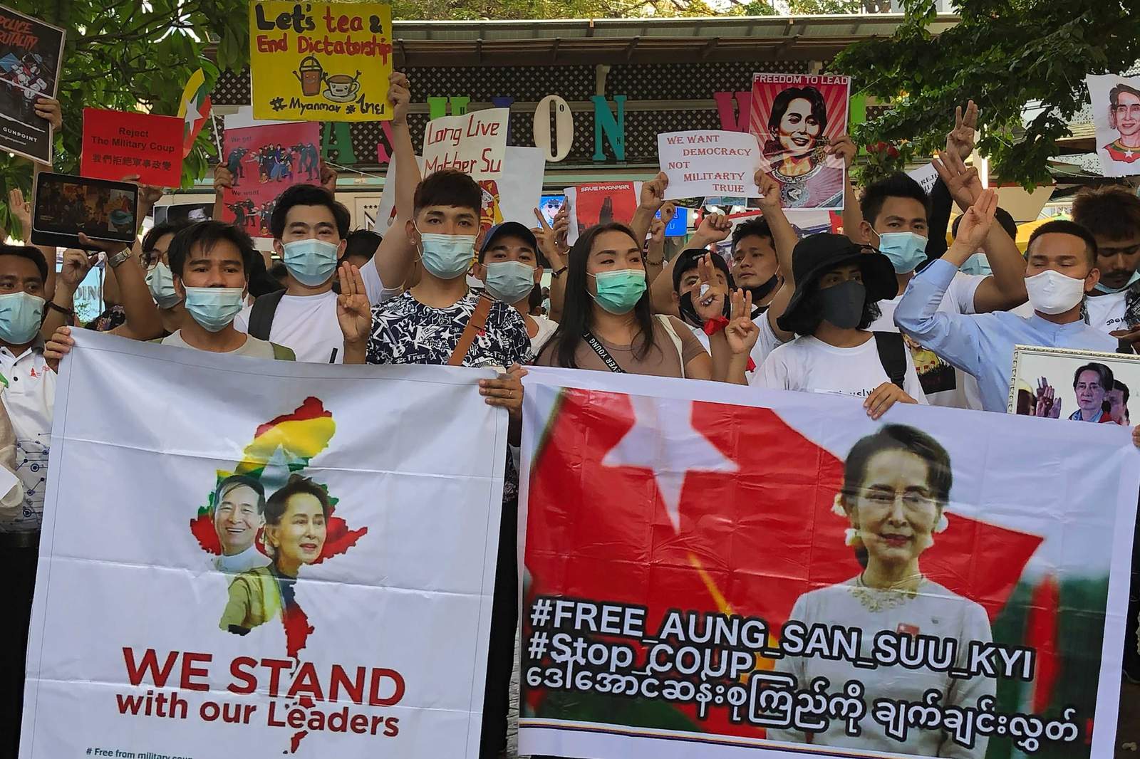 Thai marchers link their democracy cause to Myanmar protests