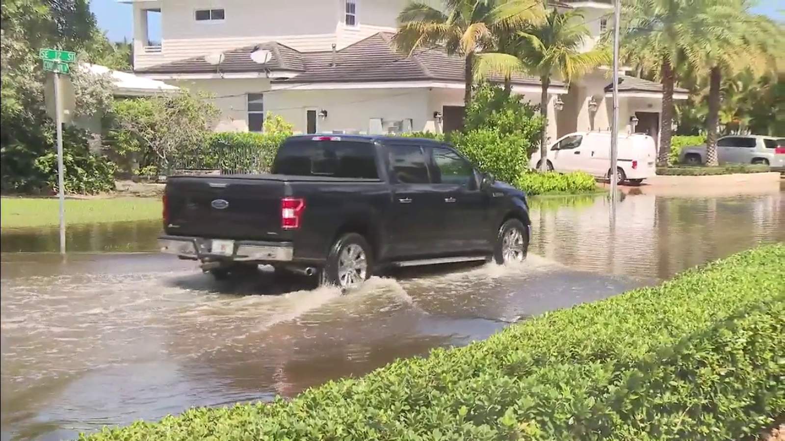King Tides leave parts of South Florida flooded