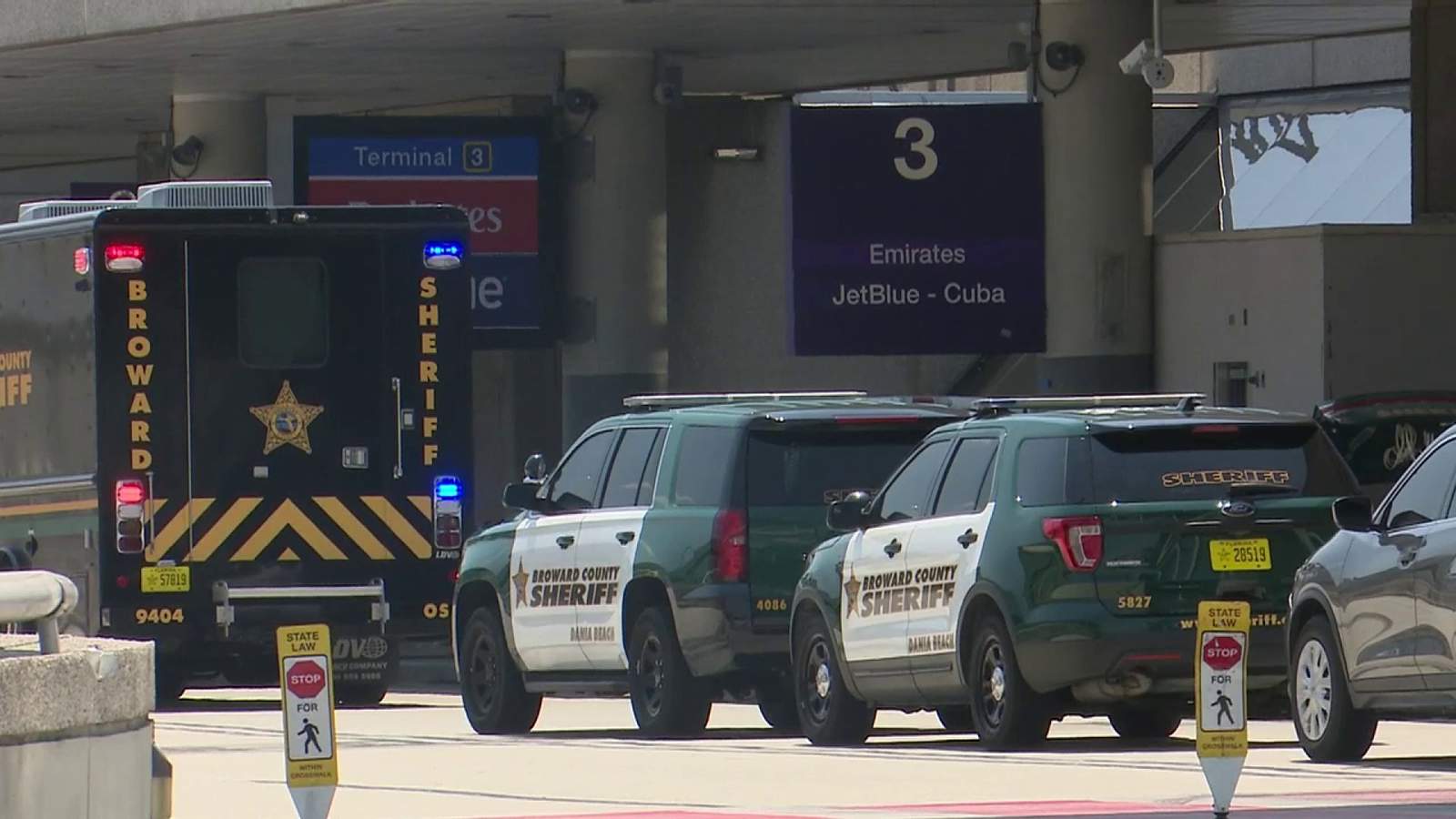 Man dies after deputies stop him at Fort Lauderdale-Hollywood International Airport