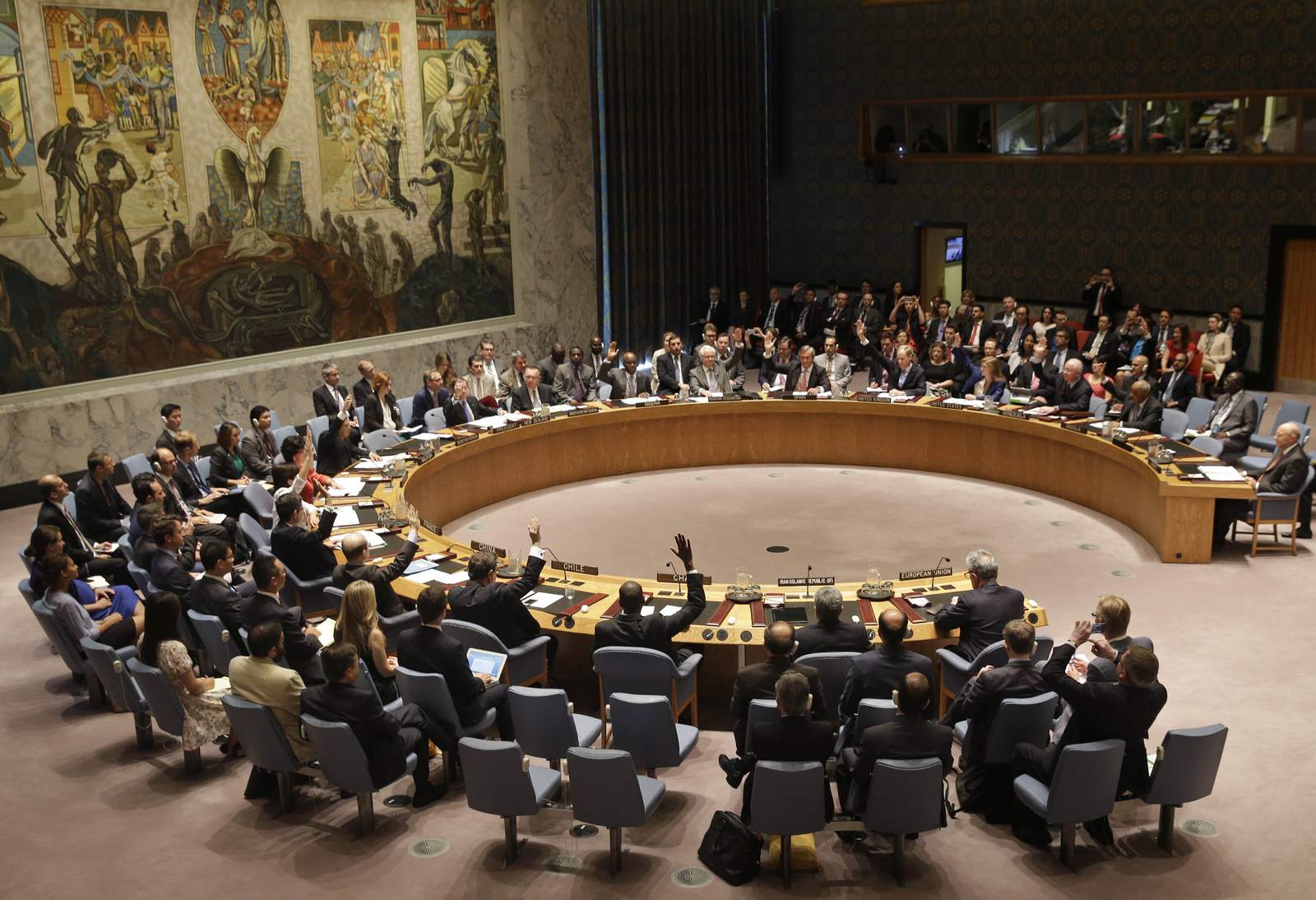 UN crisis looms as US readies demand for Iran sanctions