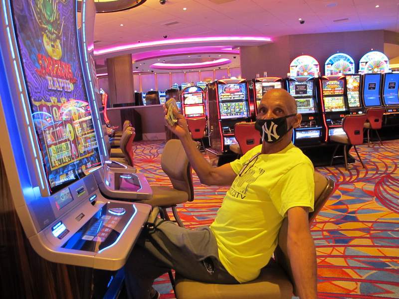 Going to gamble at Seminole casinos? You no longer need a face mask