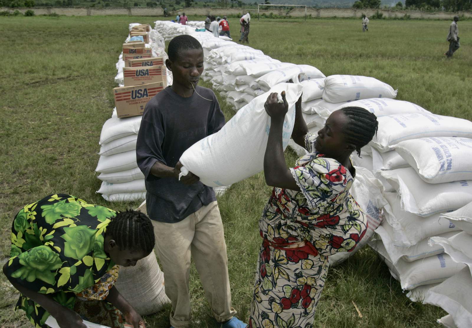 UN food chief urges rich to help keep millions from starving