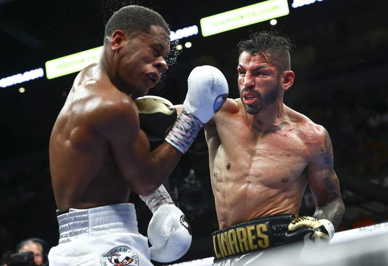 Haney keeps WBC Lightweight title, beats Linares by decision