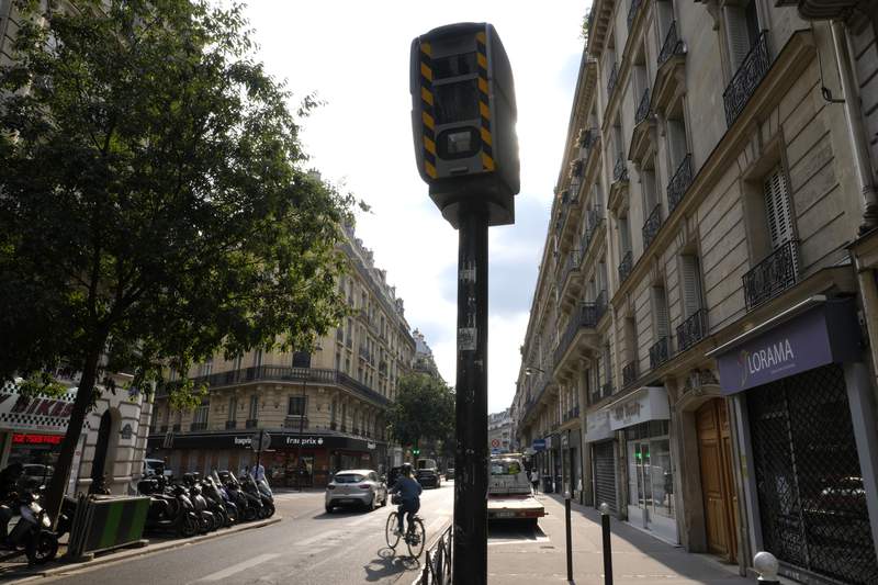 30 kph max: Paris shrinks speed limit to protect climate