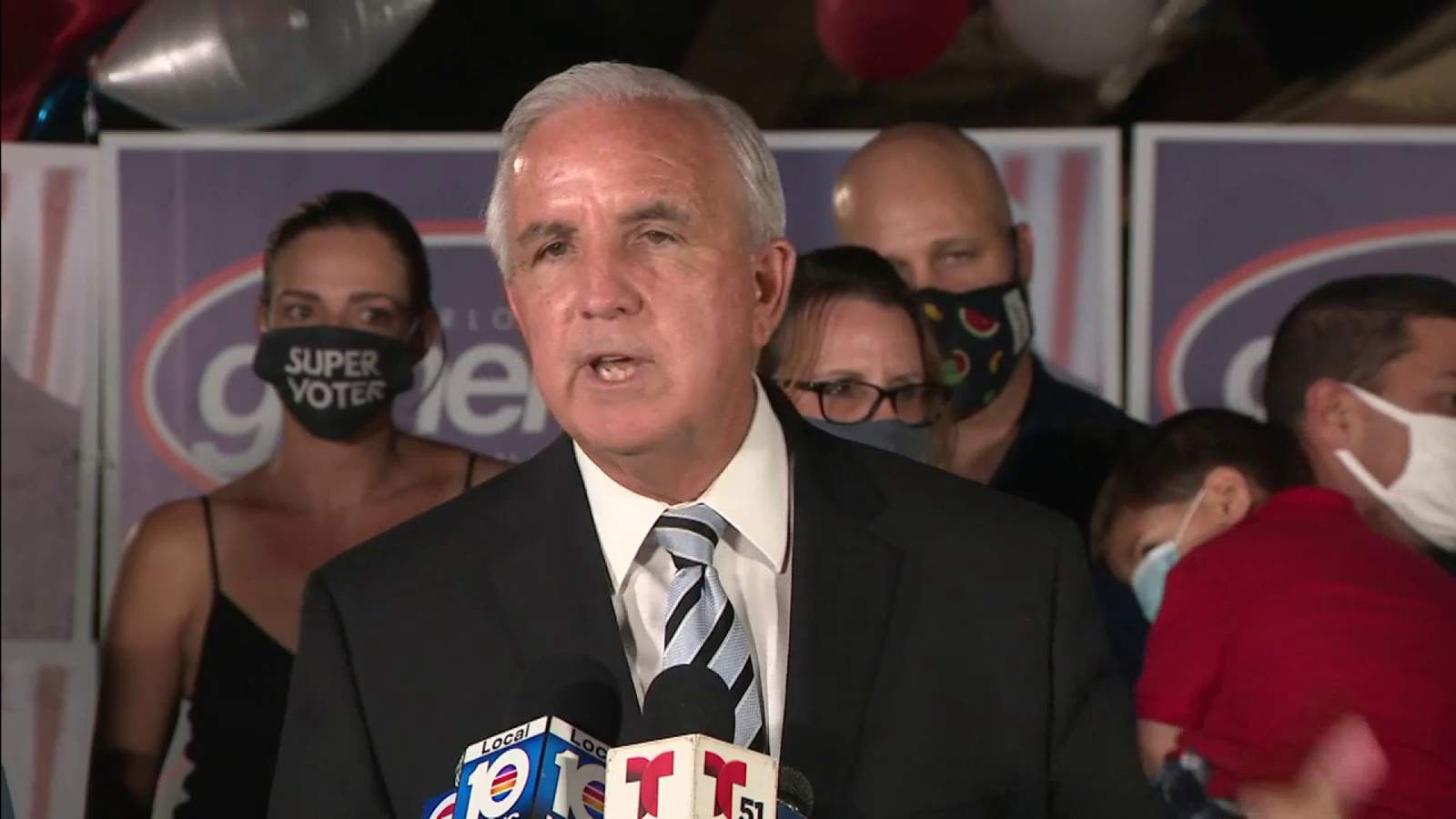 Big upset as former Miami-Dade Mayor Carlos Gimenez unseats incumbent for Congressional seat