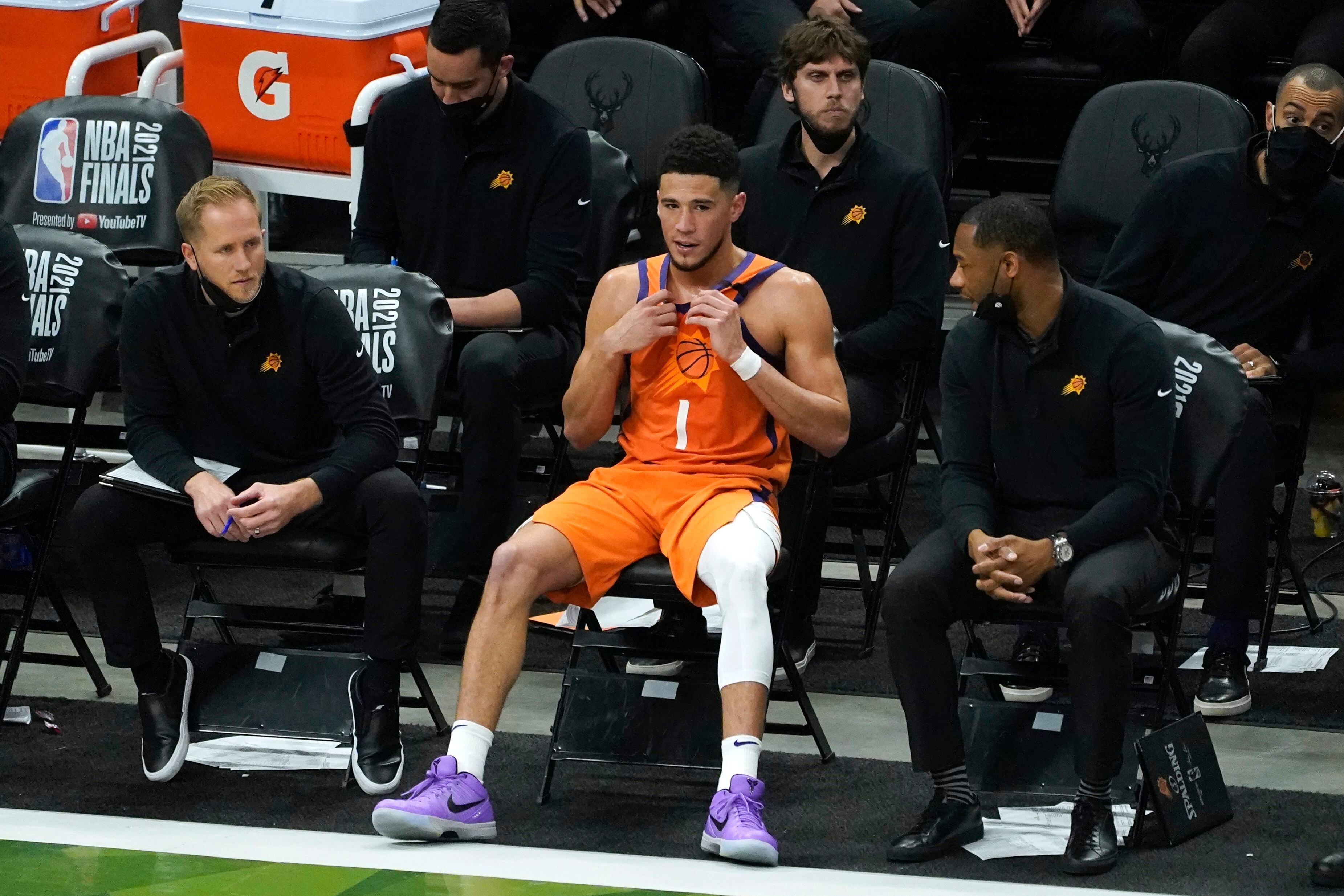 So Devon Booker plays for 4mins and reinjures his groin but FanDuel