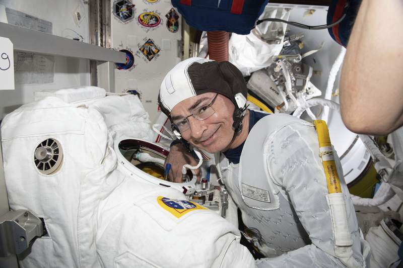 Astronaut: Spacewalk postponed due to pinched nerve in neck