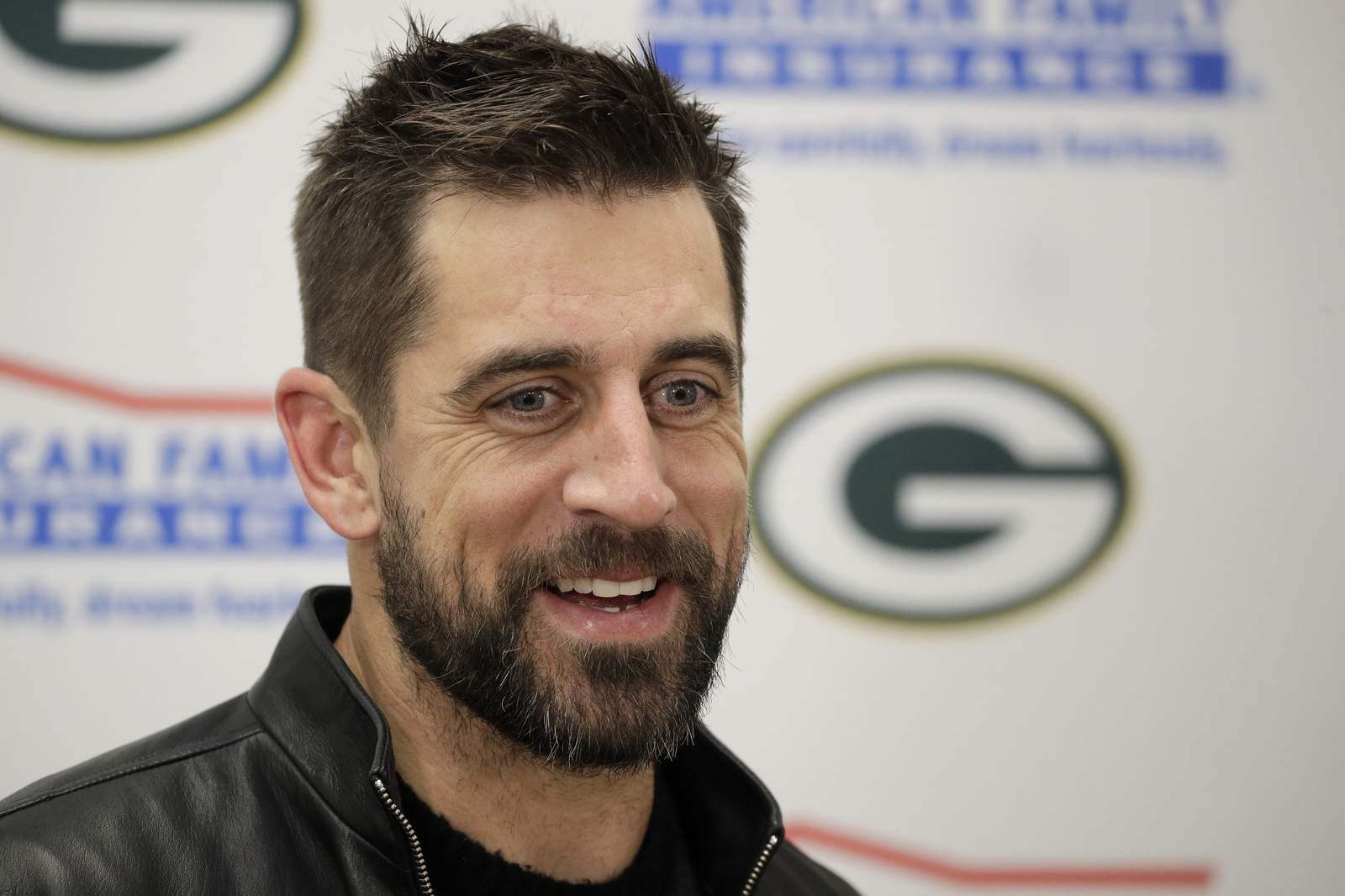 Rodgers says Packers' decision to draft Love surprised him