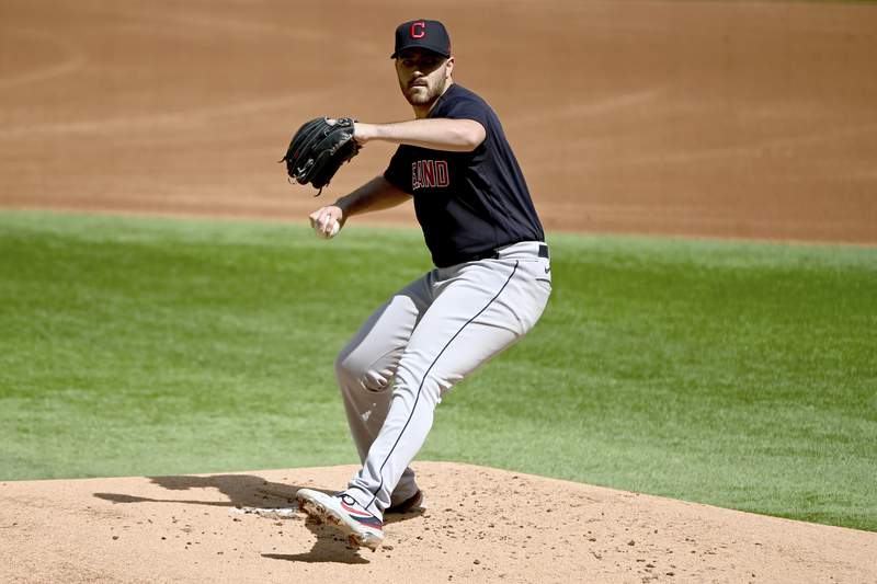 Changing to Guardians: Indians close with 6-0 win at Texas