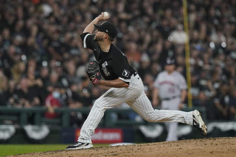 White Sox reliever implies Astros may be stealing signs