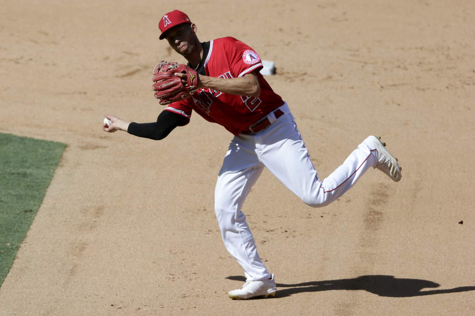 Angels SS Andrelton Simmons opts out of final 5 games