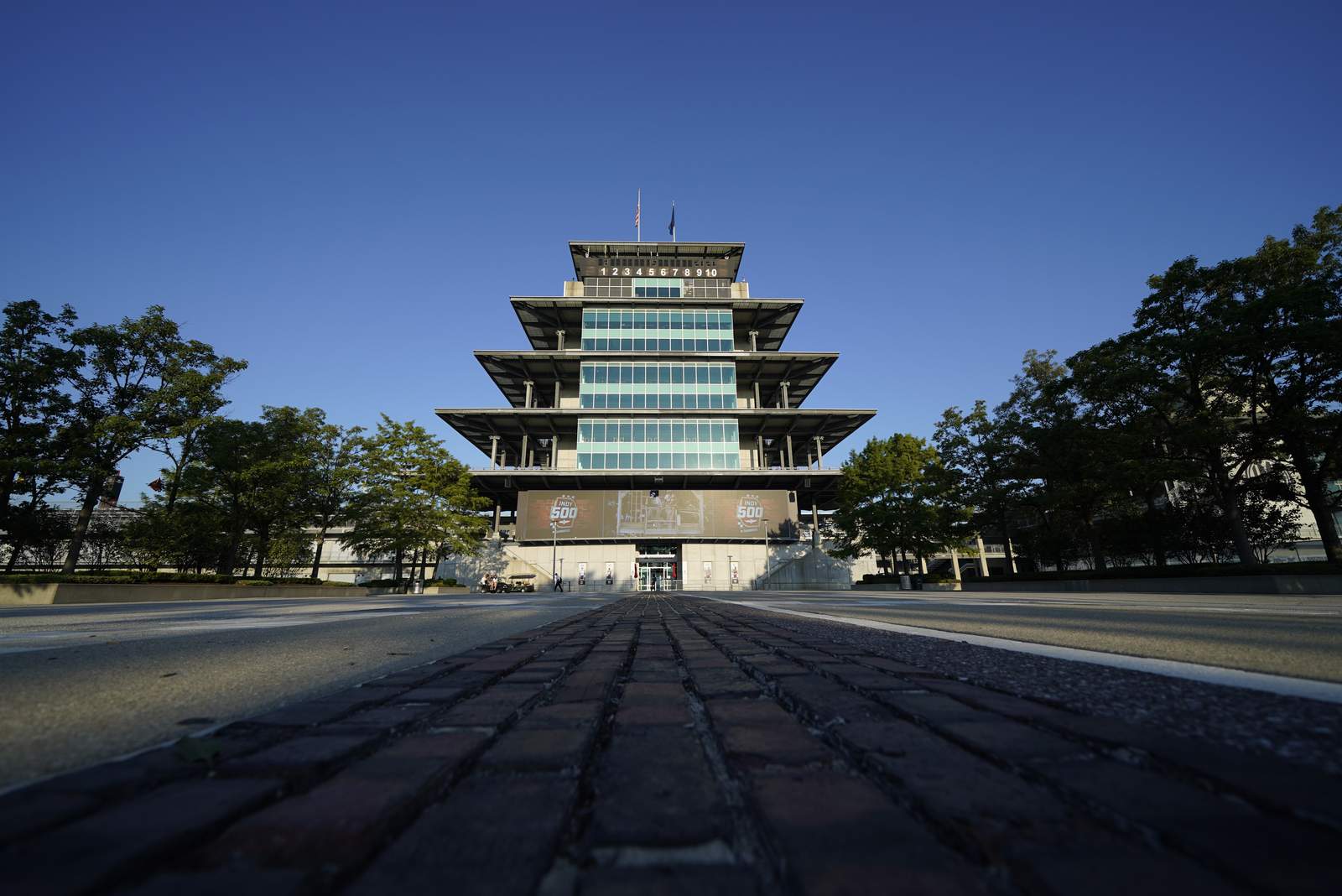 Andretti puts 2 cars at the front of Indy 500 qualifying