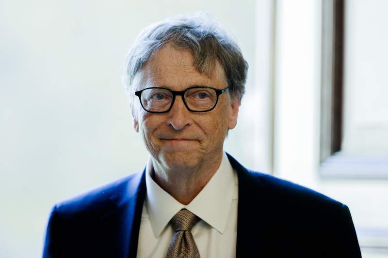 Microsoft says it warned Bill Gates about flirting in 2008