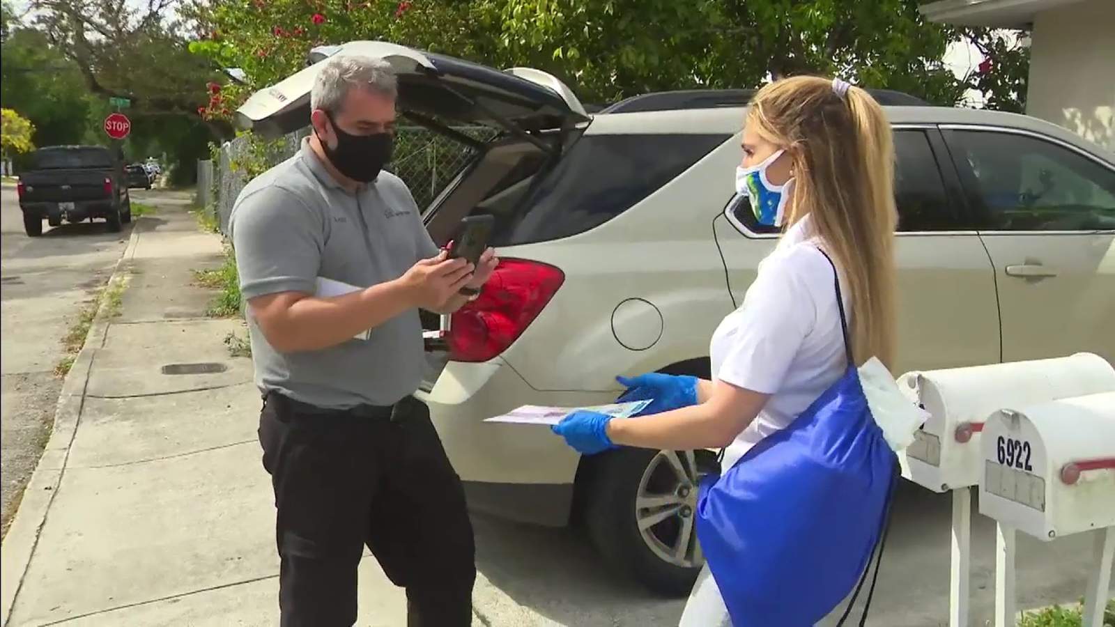 Miami-Dade goes door to door to share info on COVID-19 vaccines