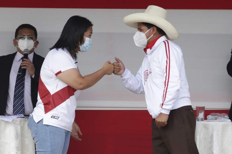 Candidatos prometen vacunas rusas contra COVID-19 en Perú