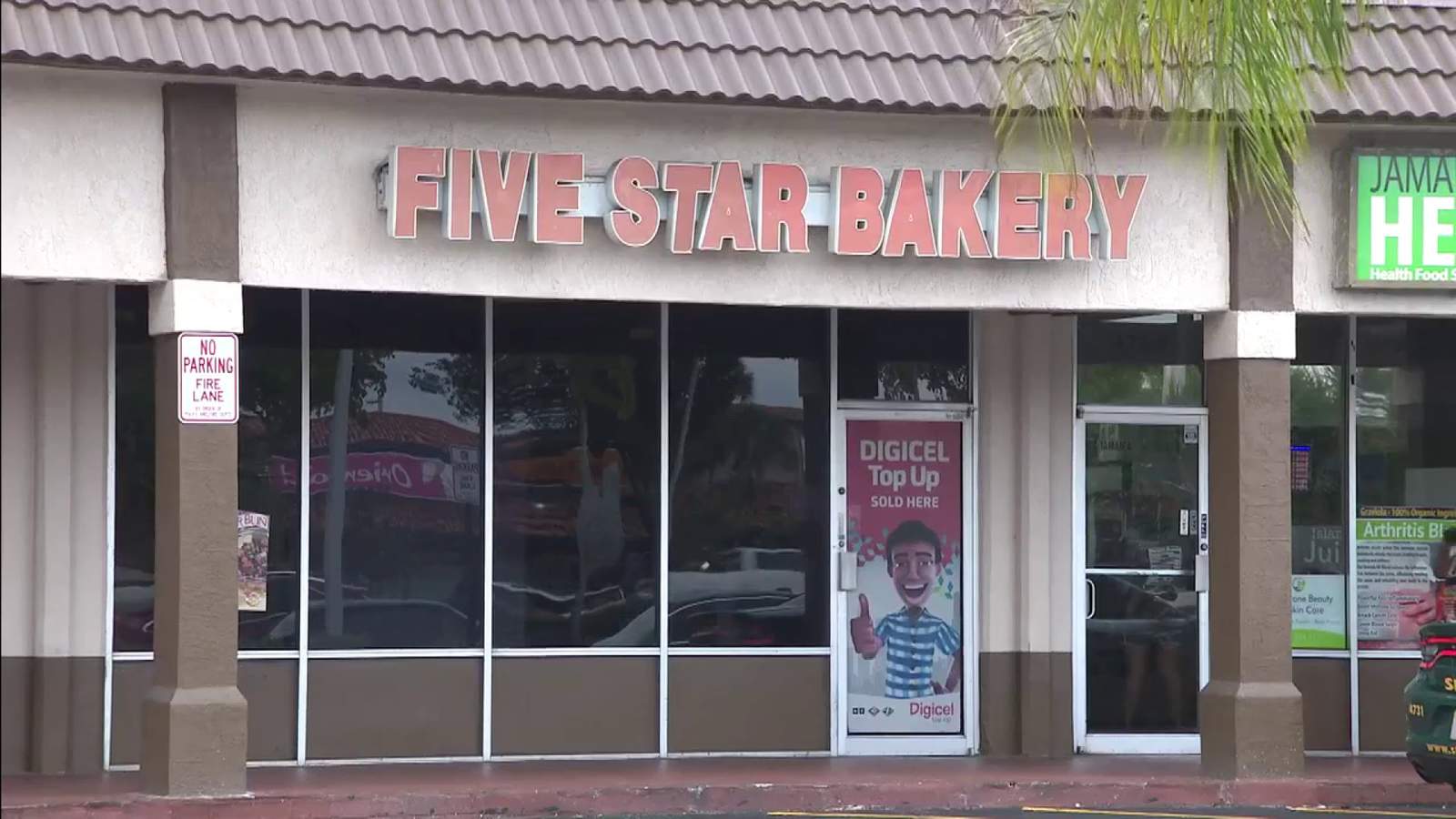 Policía: Hombre apuñalado dentro de una panadería en Lauderdale Lakes