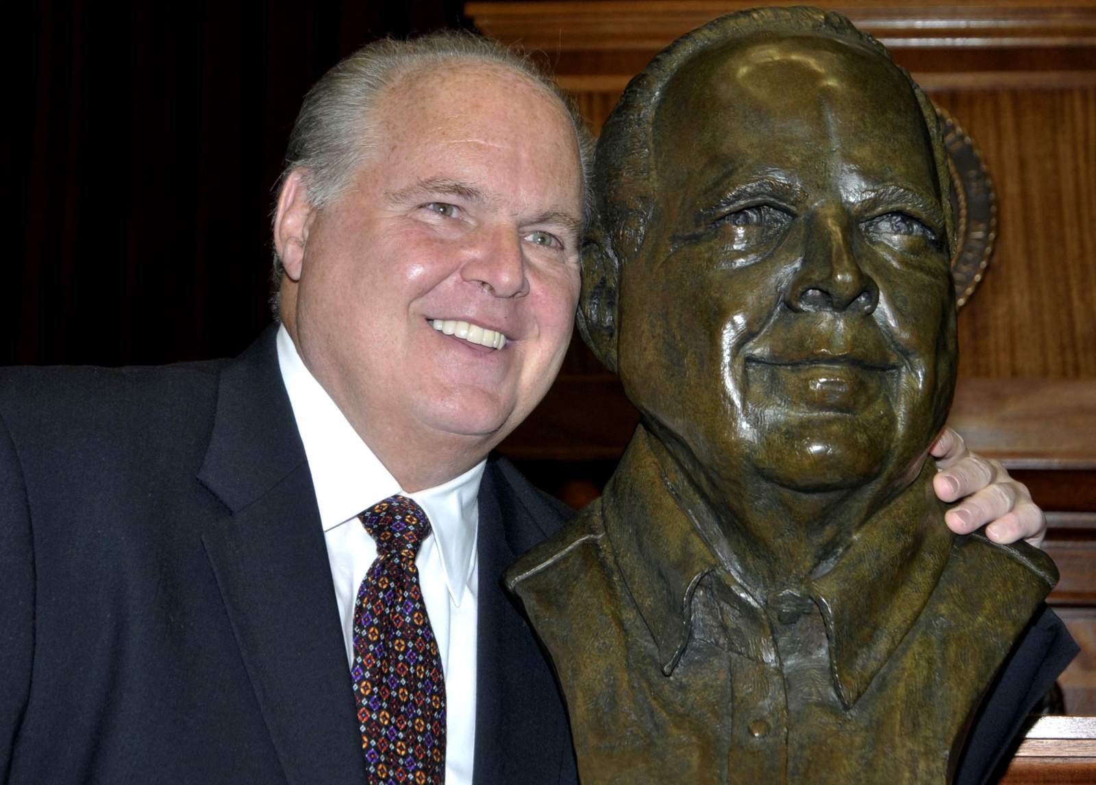 Rush Limbaugh says he's been diagnosed with lung cancer