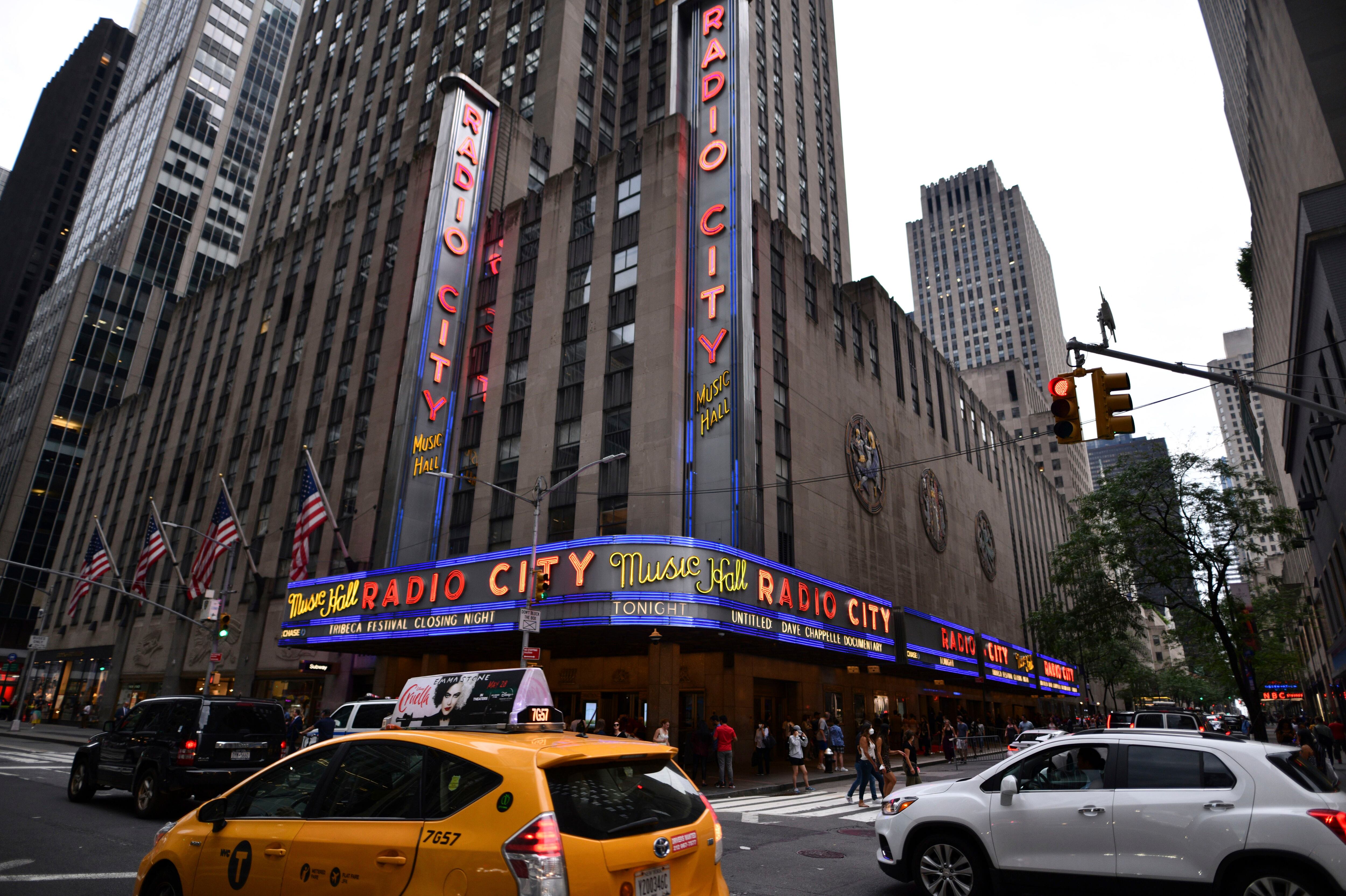 15 Months Later Radio City Reopens With Dave Chappelle