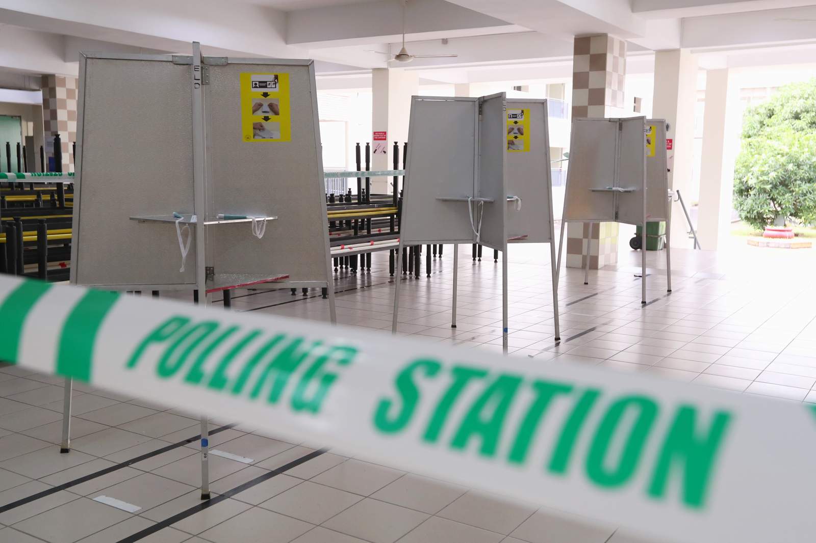 Singapore polls open; governing party set to extend power