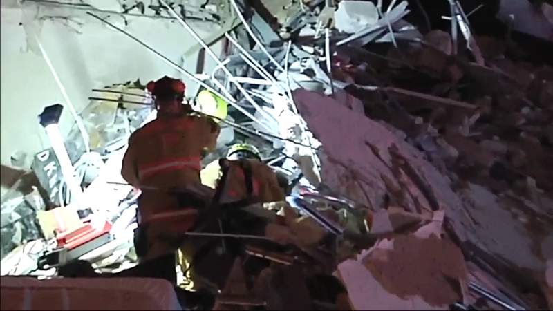 Rainy night, lack of stability challenge heroes at building collapse site in Surfside