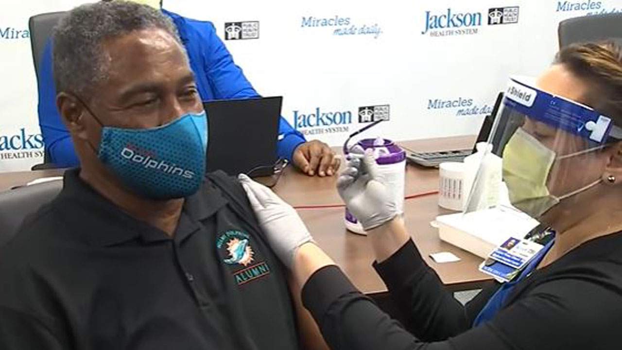Jackson Health begins public COVID-19 vaccination campaign