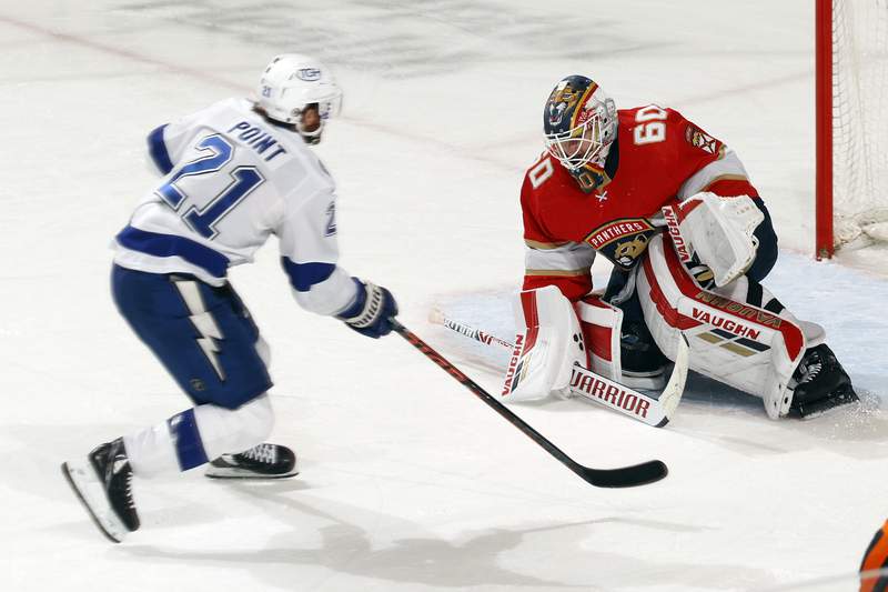 Driedger gets third shutout as Panthers beat Lightning 4-0, clinch home ice in first round of playoffs