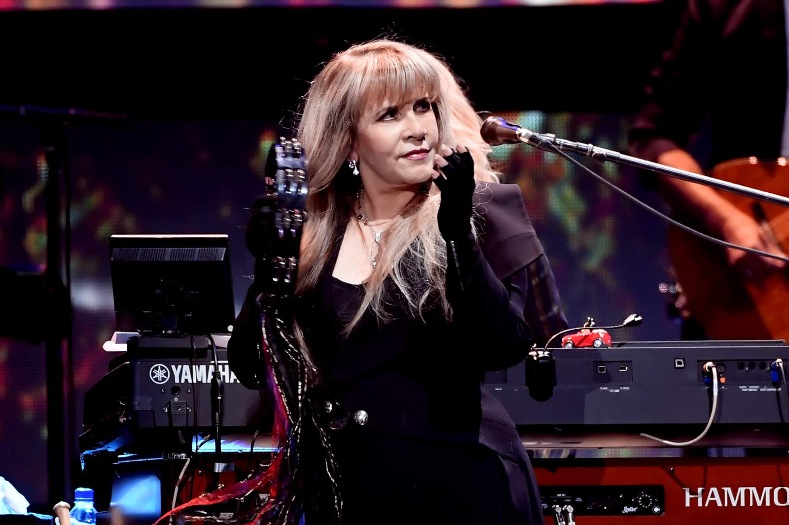 Stevie Nicks joined TikTok so she could lace up her skates, sing ‘Dreams’ and drink some Ocean Spray