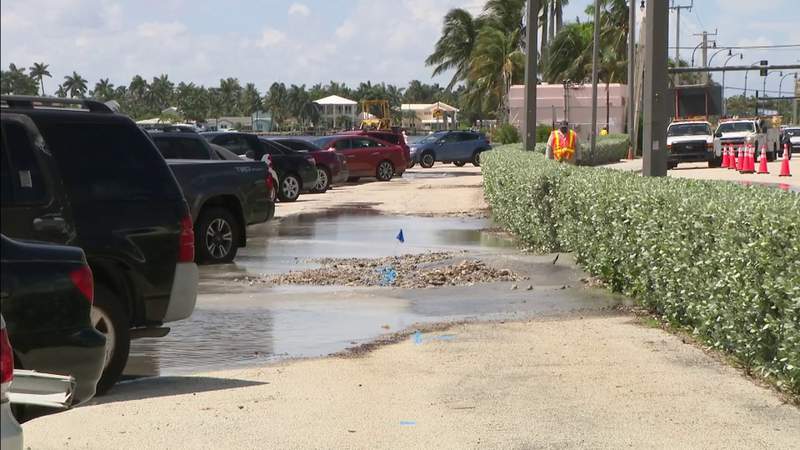 Broken water pipeline in Hollywood leads to concerns about possible sinkhole