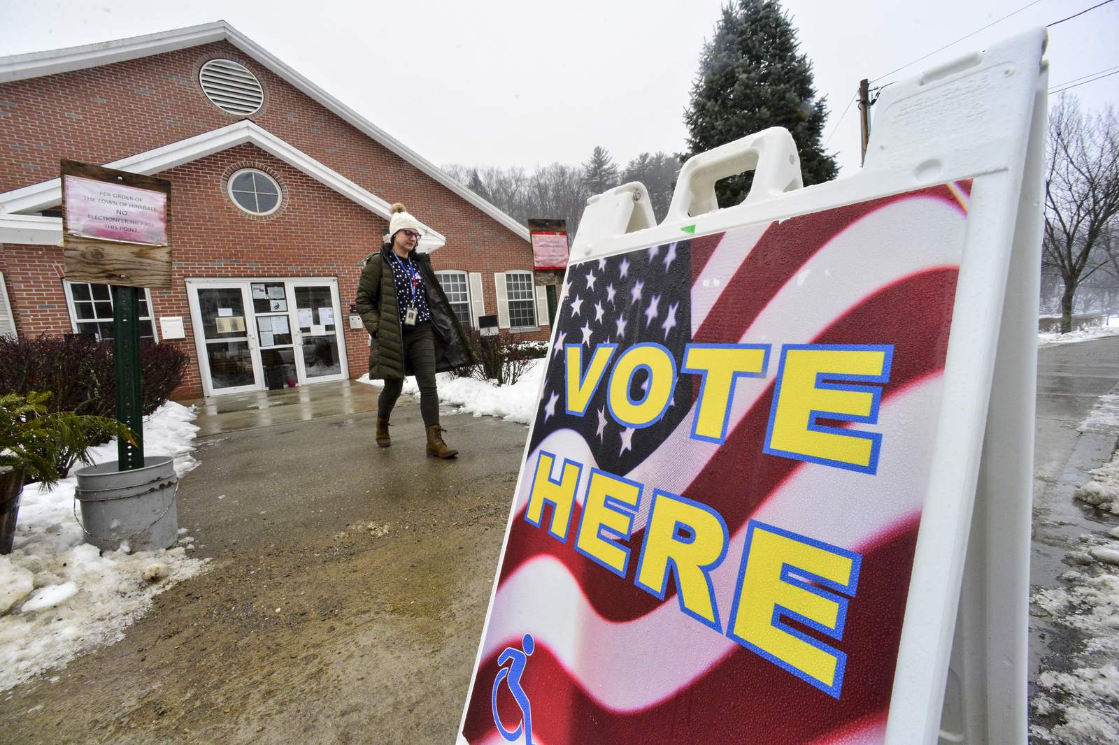 AP VoteCast: Young, liberal voters key to Sanders’ NH win
