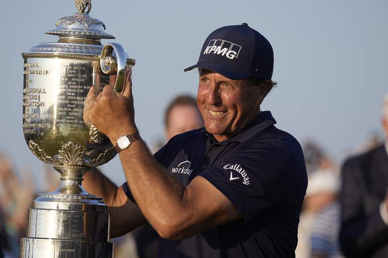 Ageless wonder Mickelson wins PGA to be oldest major champ