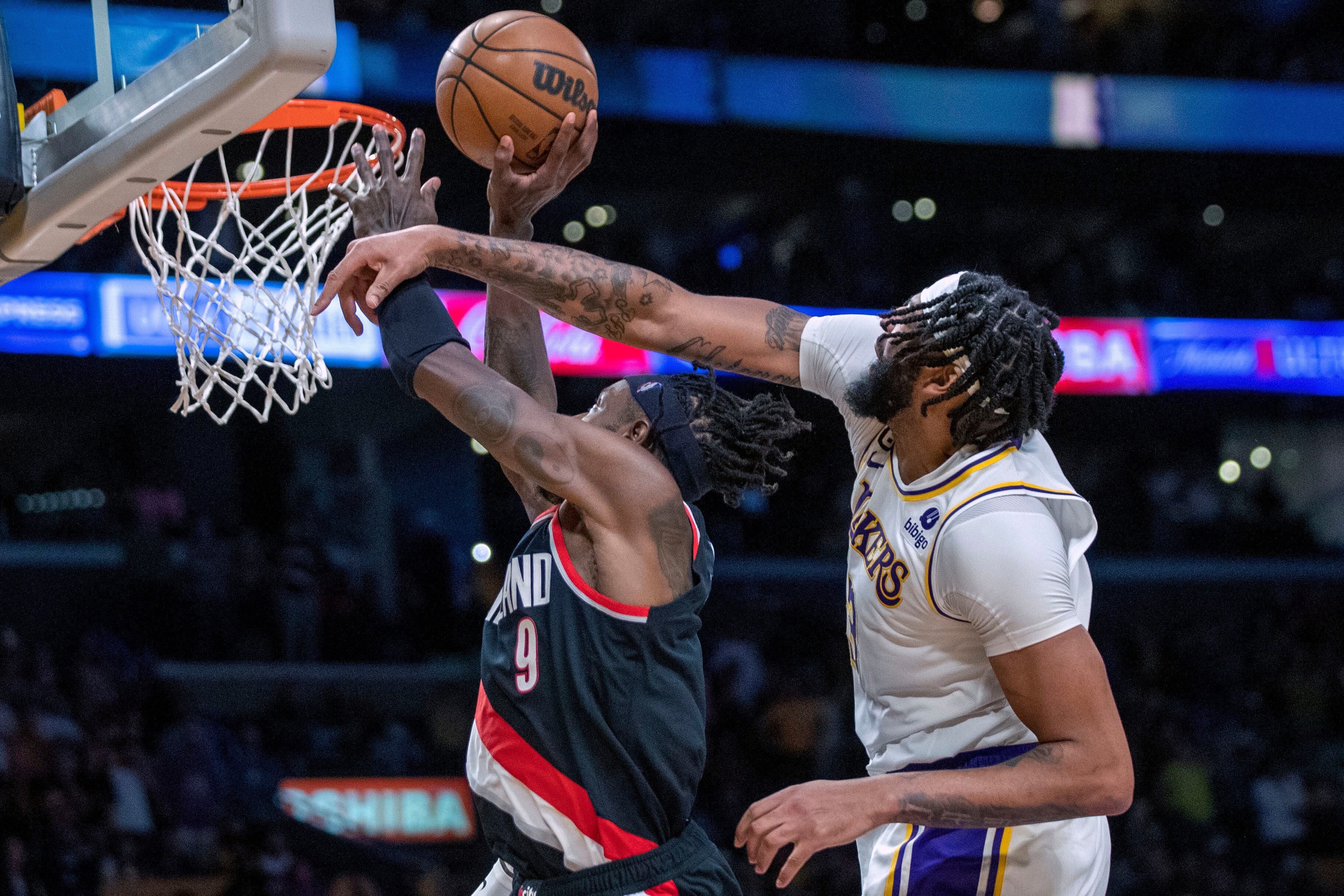 Lakers Vs. Trail Blazers Preview: Anthony Davis Active; Troy Brown Jr.  Makes Season Debut