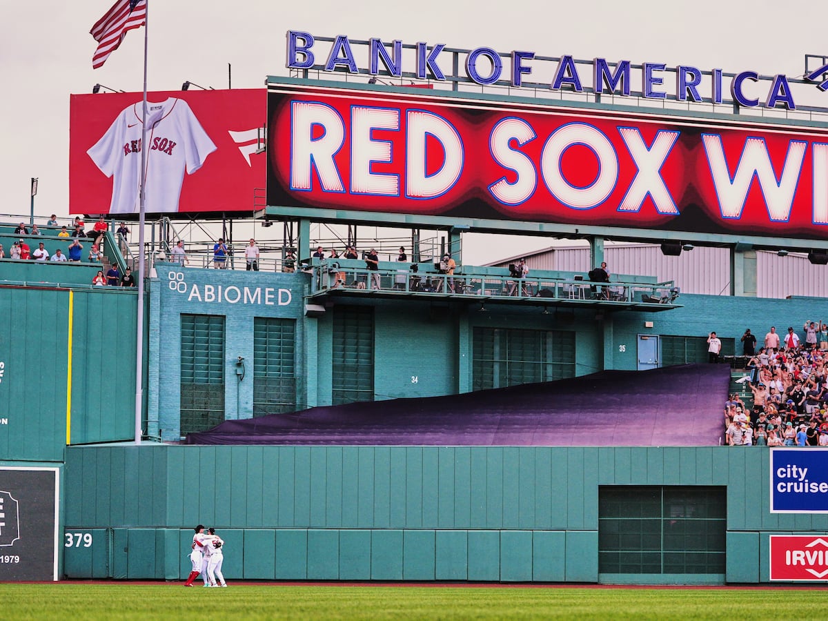 Image linked from the original feed: Red Sox win their 15th straight game, matching club-record streak from 80 years ago