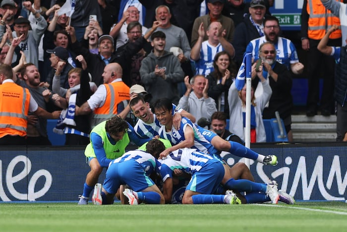 Brighton Stuns Manchester City, West Ham Beats Nottingham Forest