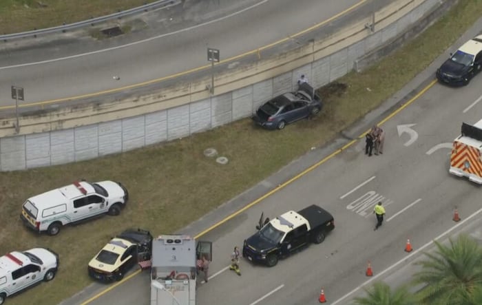 FHP: Driver dies after car catches fire on Bird Road exit ramp